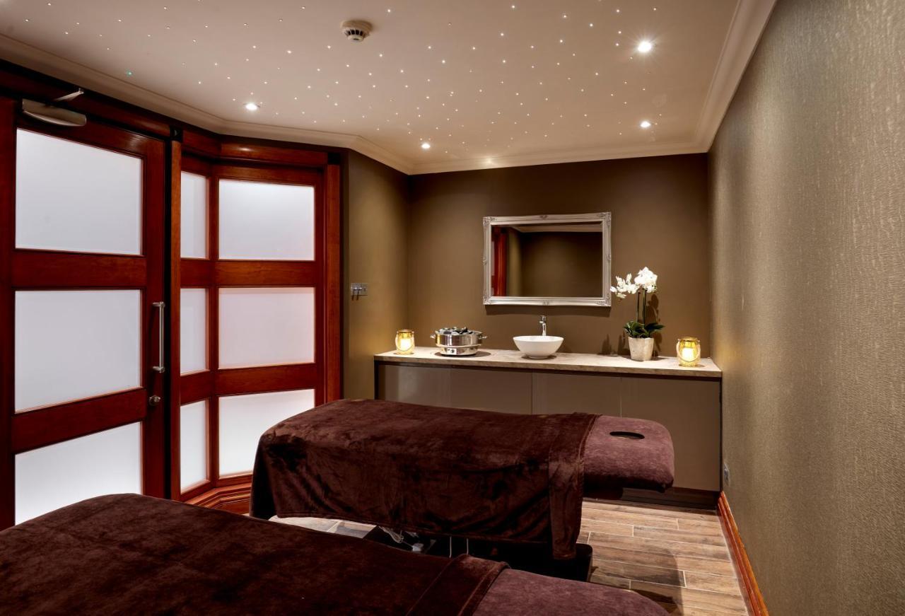 The Celtic Manor Resort Ньюпорт Экстерьер фото The Spa at The Dorchester